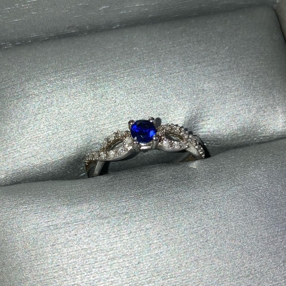 Zales 3.5mm Tanzanite Ring (Size 4.5) - Picture 7 of 10